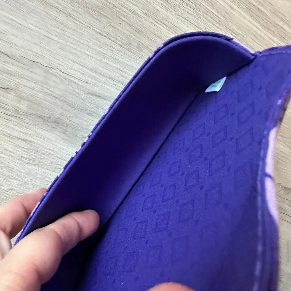 Vera Bradley Eyeglasses Sunglasses Case Semi-Hard Magnet Close Paisley Amethyst